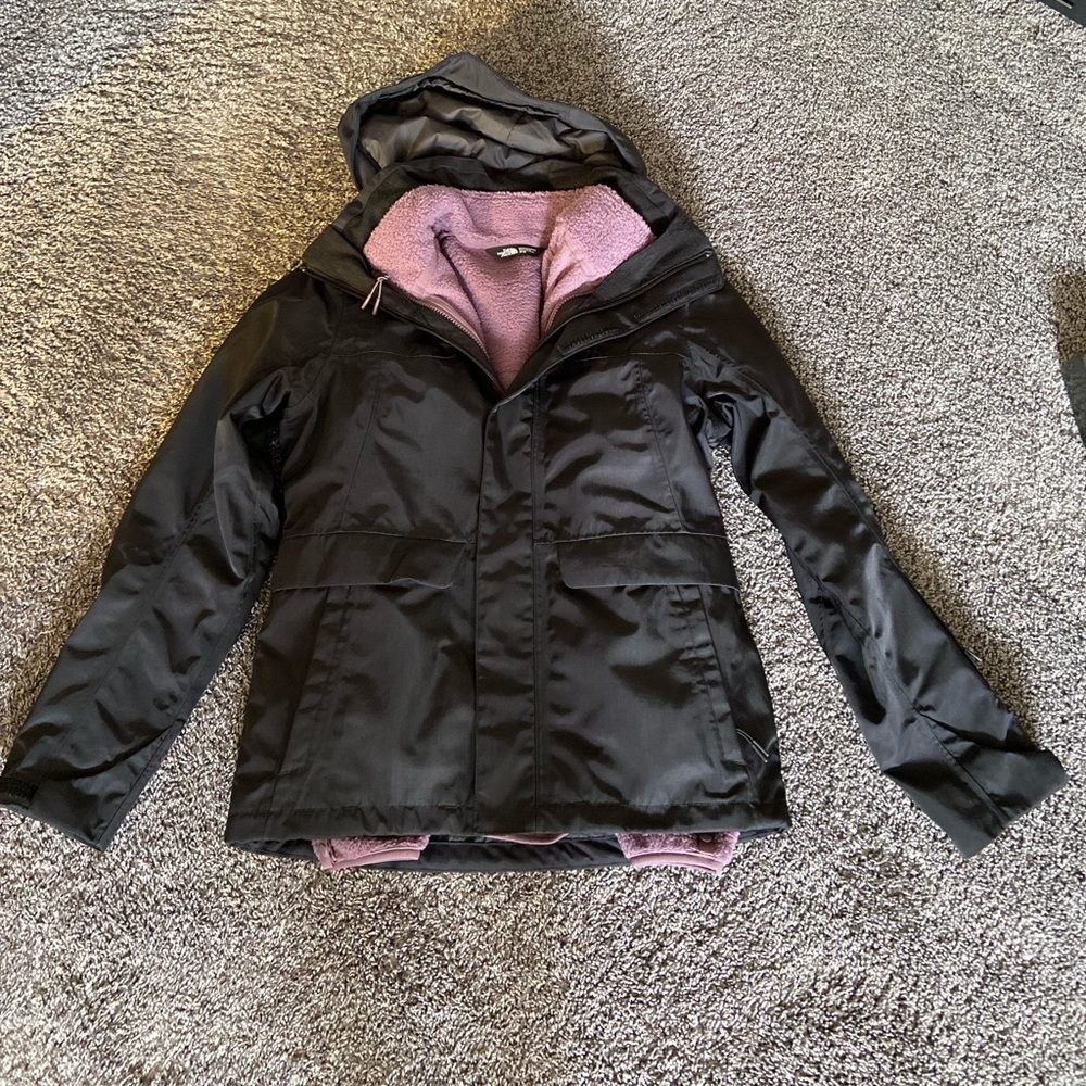 The North Face Snow Jacket 💜🖤💜